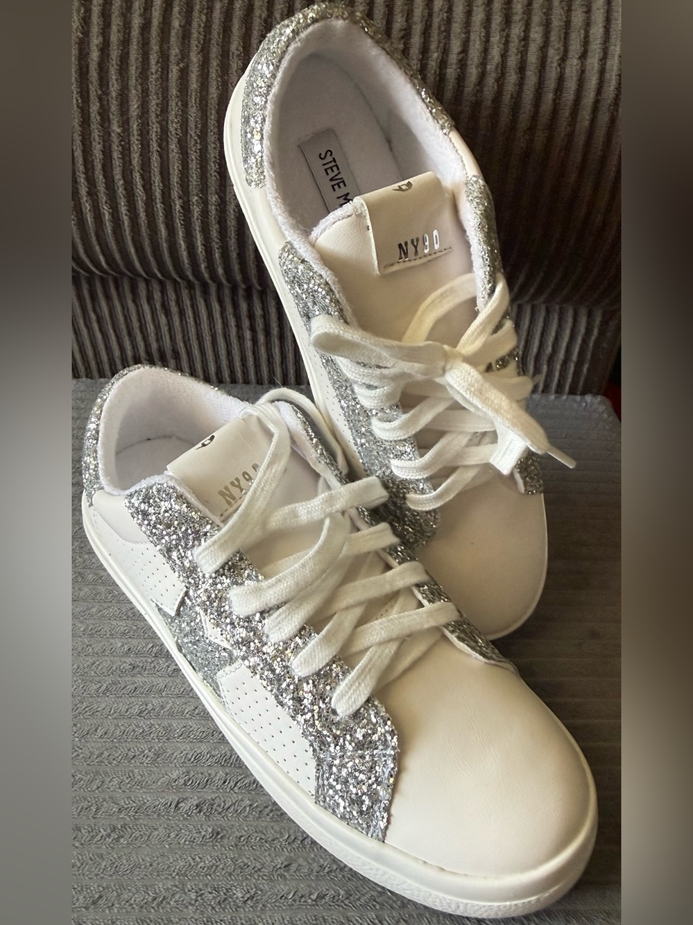 Steve Madden Starling Star 12S1 White Sneakers Silver Glitter Trim